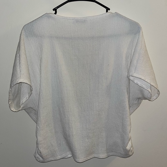 ⭐️Zara white deep v-neck blouse - Picture 3 of 3